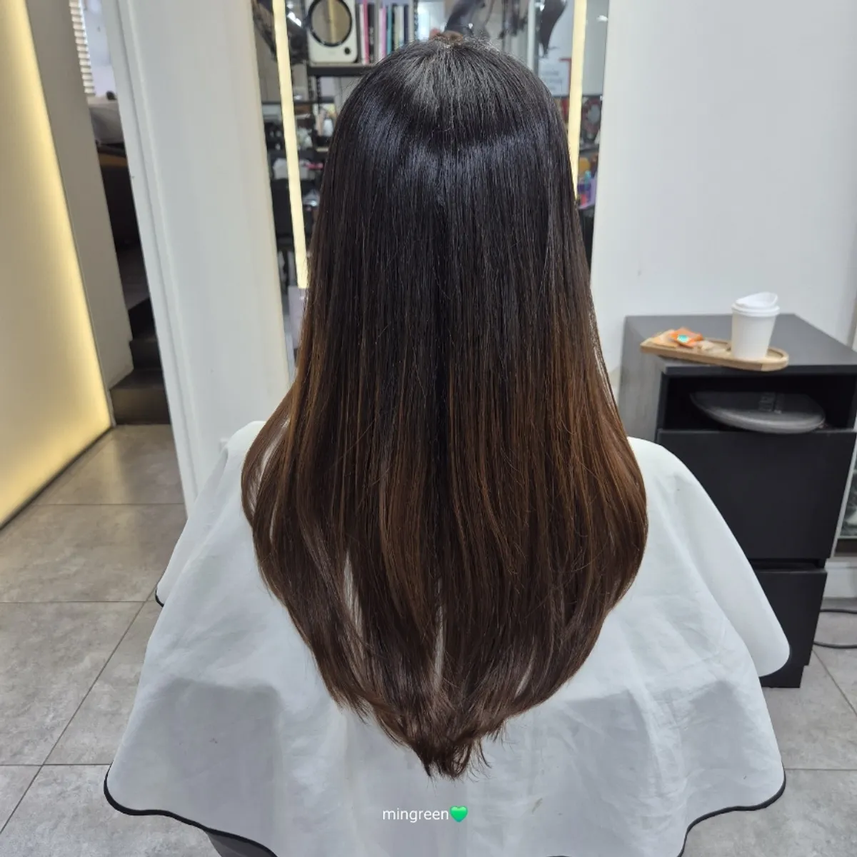Main photo showing the finished layered cut