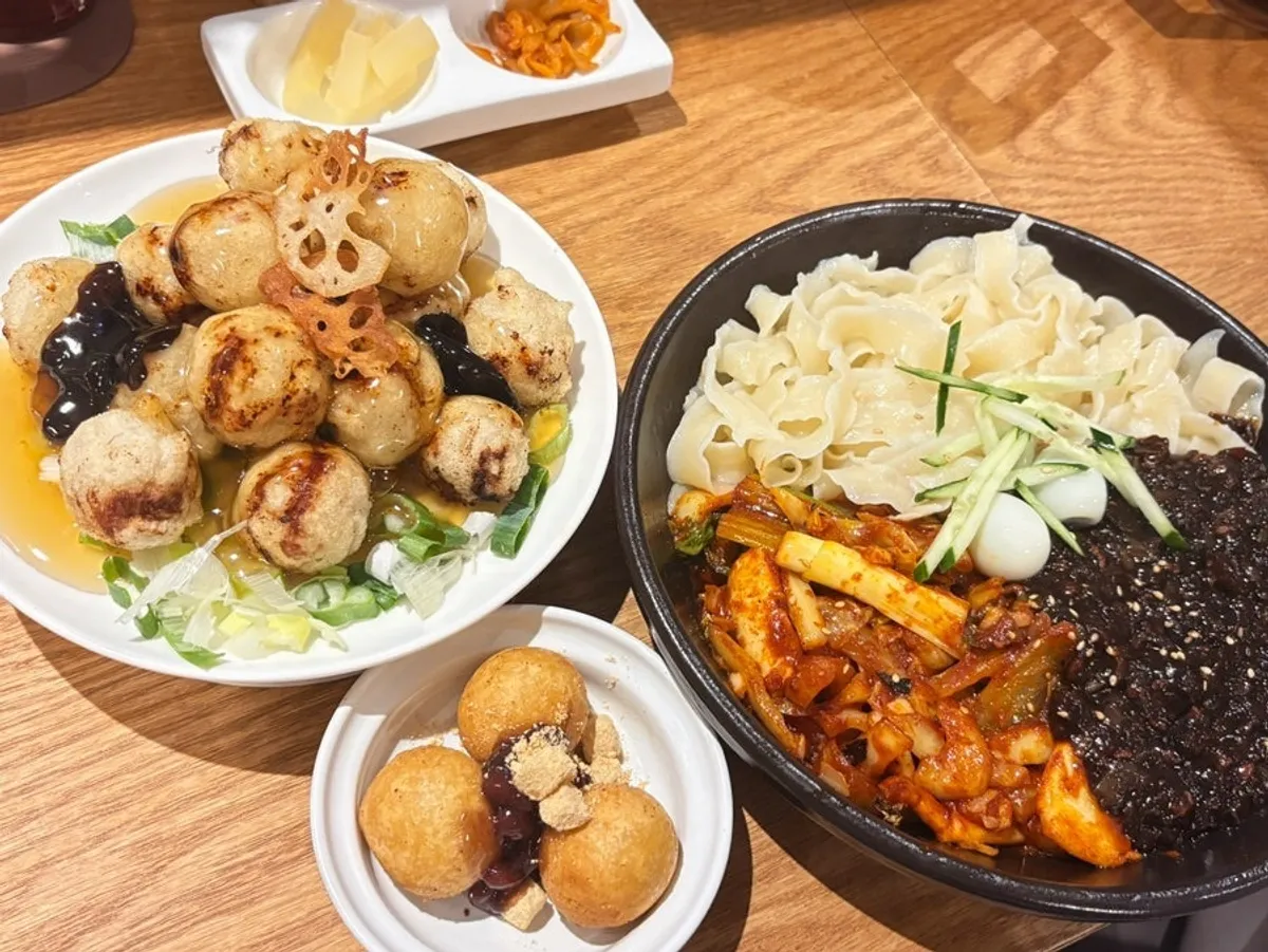 Seodamheon two-person set table with dosakmyeon and sweet and sour pork