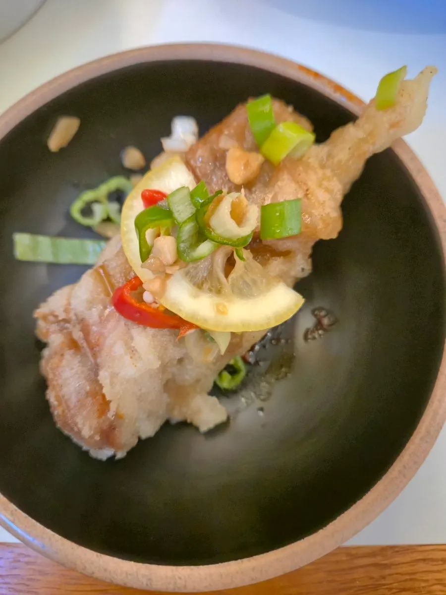 Thinly fried chicken thigh yurinji