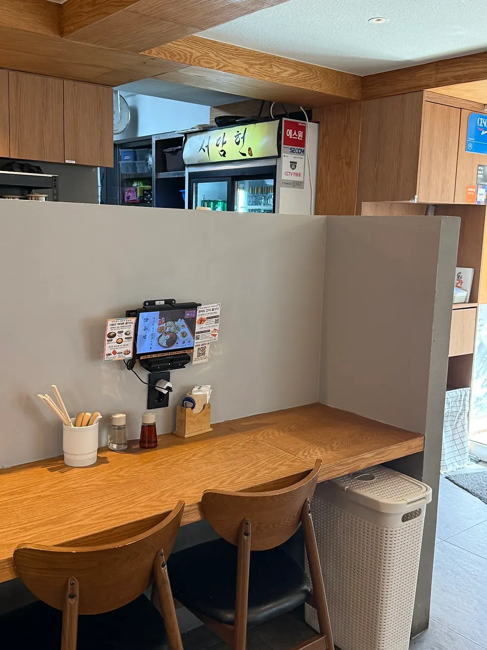 여유 있게 배치된 서담헌 홀 좌석