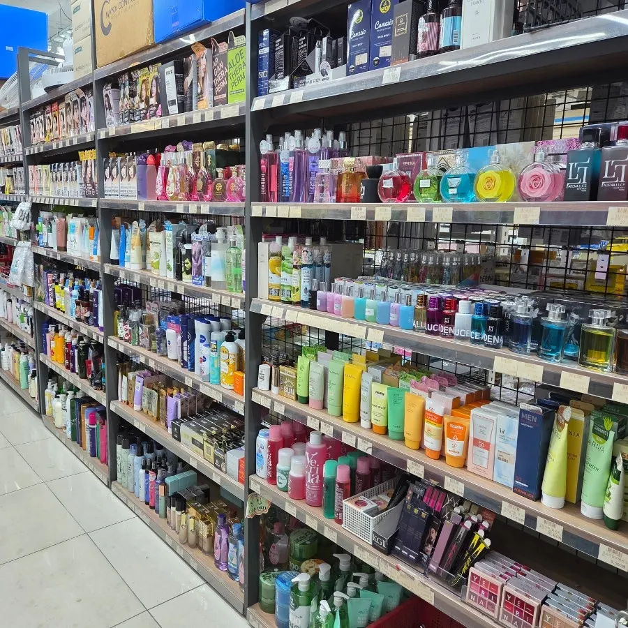 Browsing home goods at On Saenghwal