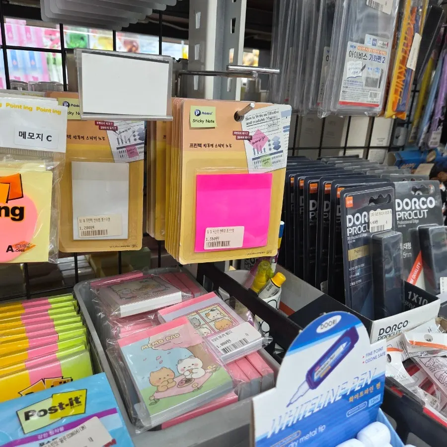 Home-goods products at On Saenghwal