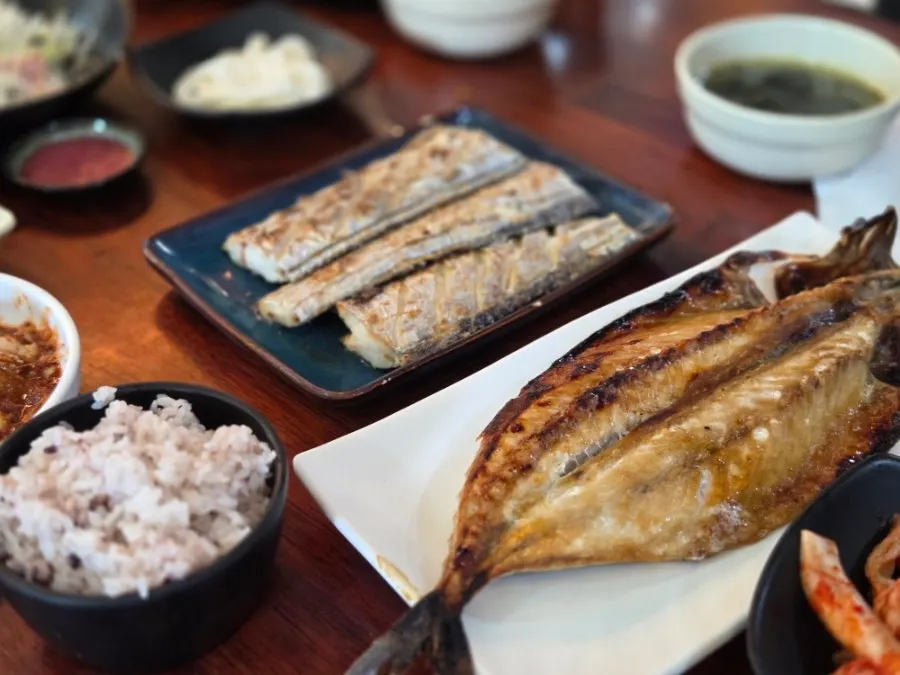 Braised cutlassfish and stone-pot rice