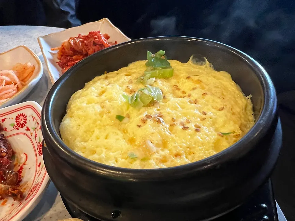 참기름을 곁들인 파채