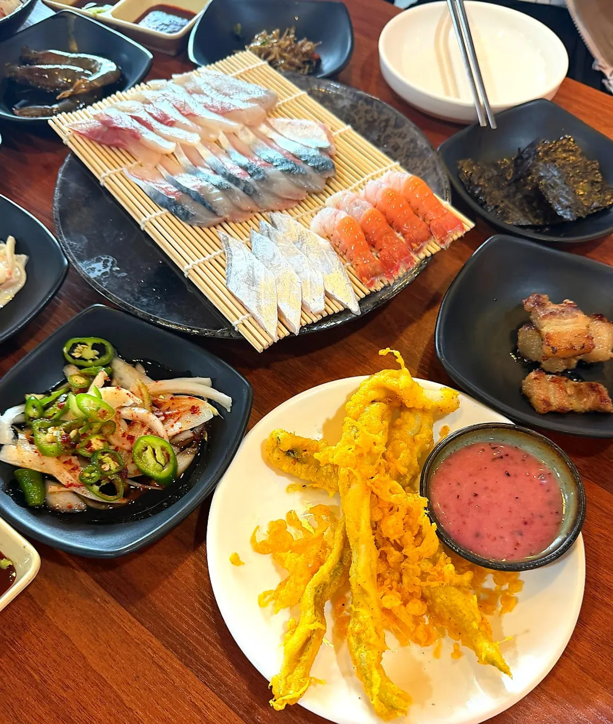 Crispy outside, soft inside fritters at Tamra Hansang