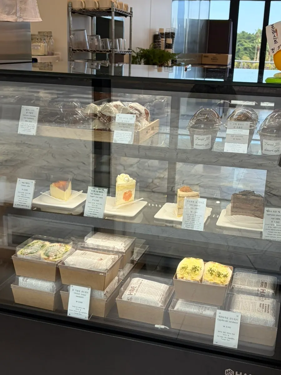Handmade sandwich and cake menu