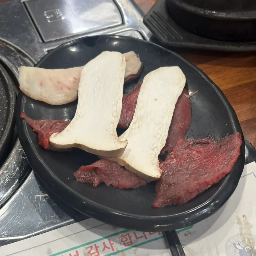 푹 익힌 말고기 갈비찜
