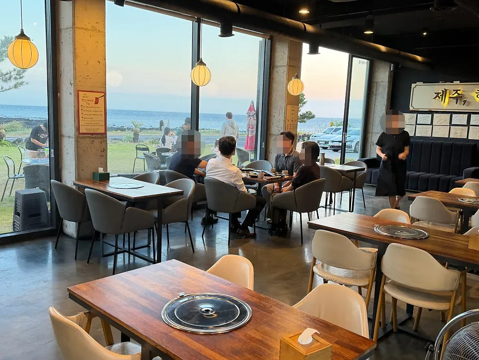 Indoor seating at Jeju Healing Dwaeji