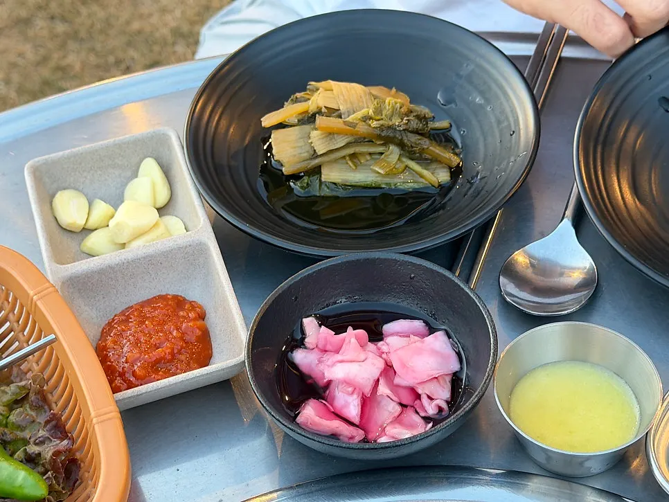 Basic side dish spread at Jeju Healing Dwaeji