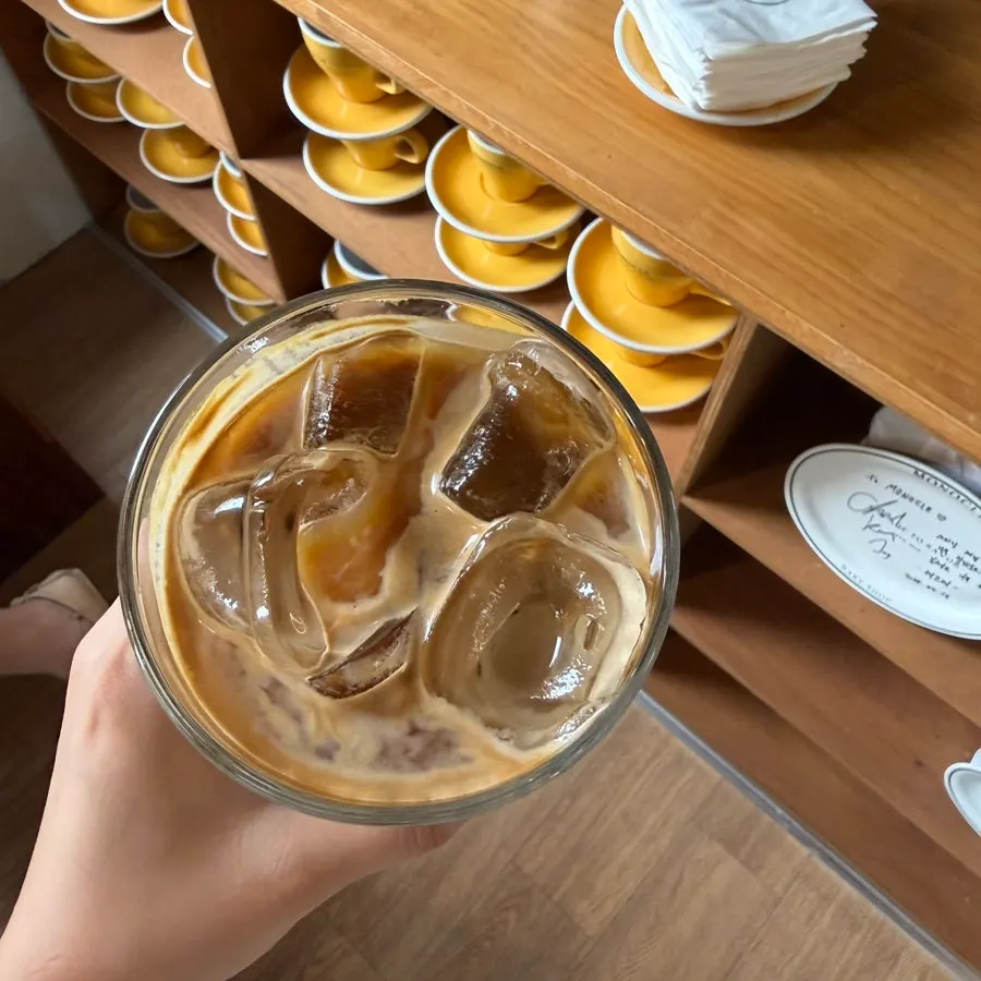 모노클제주 노란 머그컵