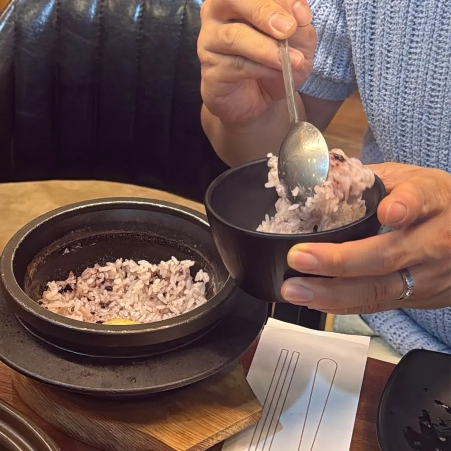 Stone-pot rice with ginkgo nuts and potato