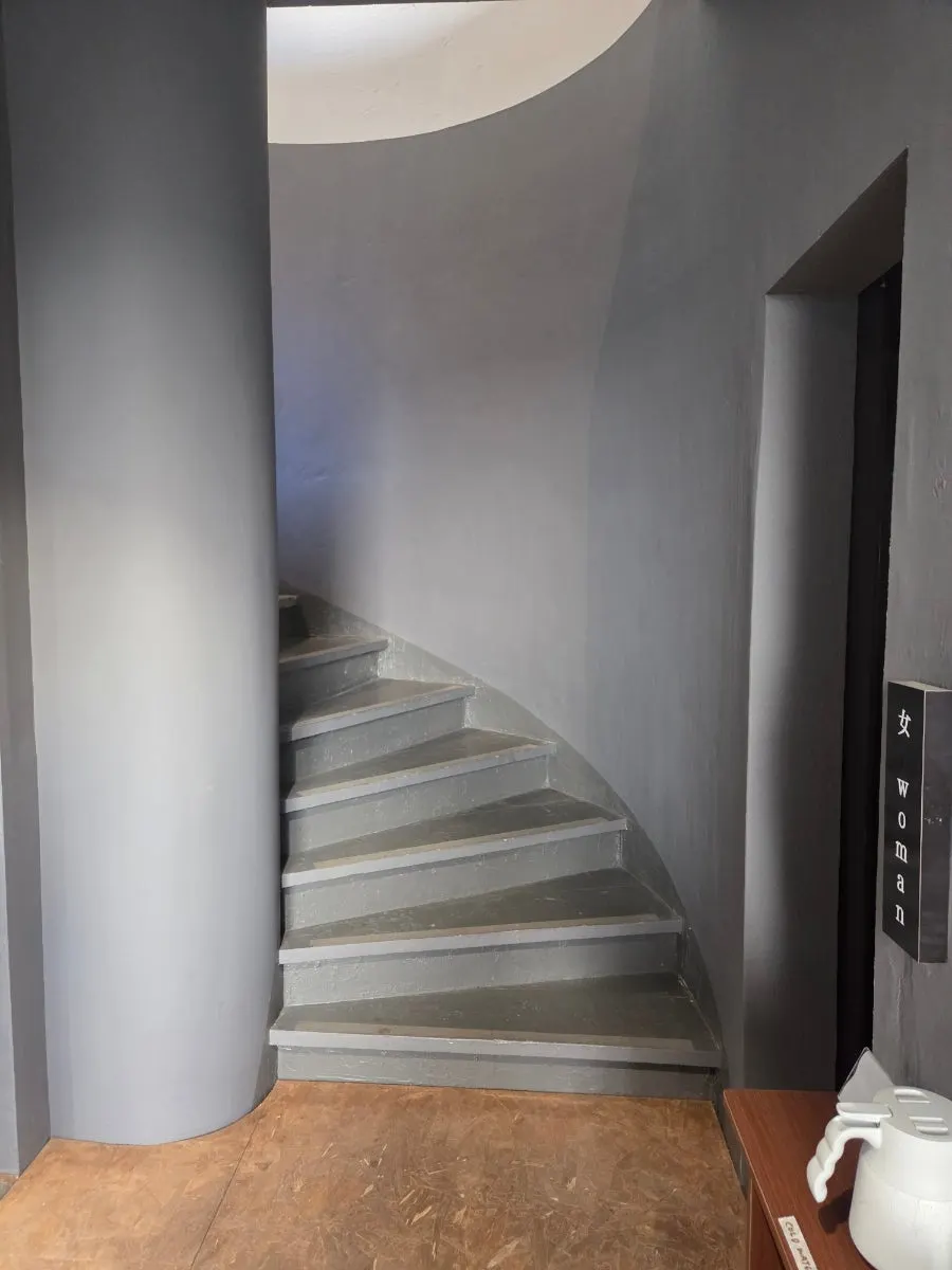 넓고 쾌적한 내면의 발견 내부 좌석
