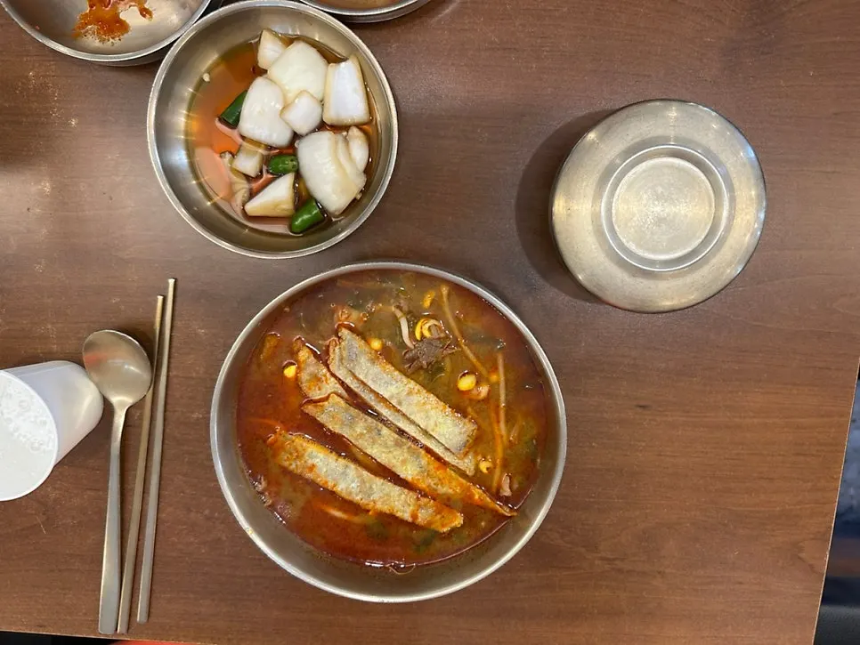 국밥 속에 들어 있던 부드러운 육전
