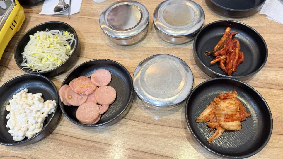 계란찜과 튀김 사이드메뉴 안내