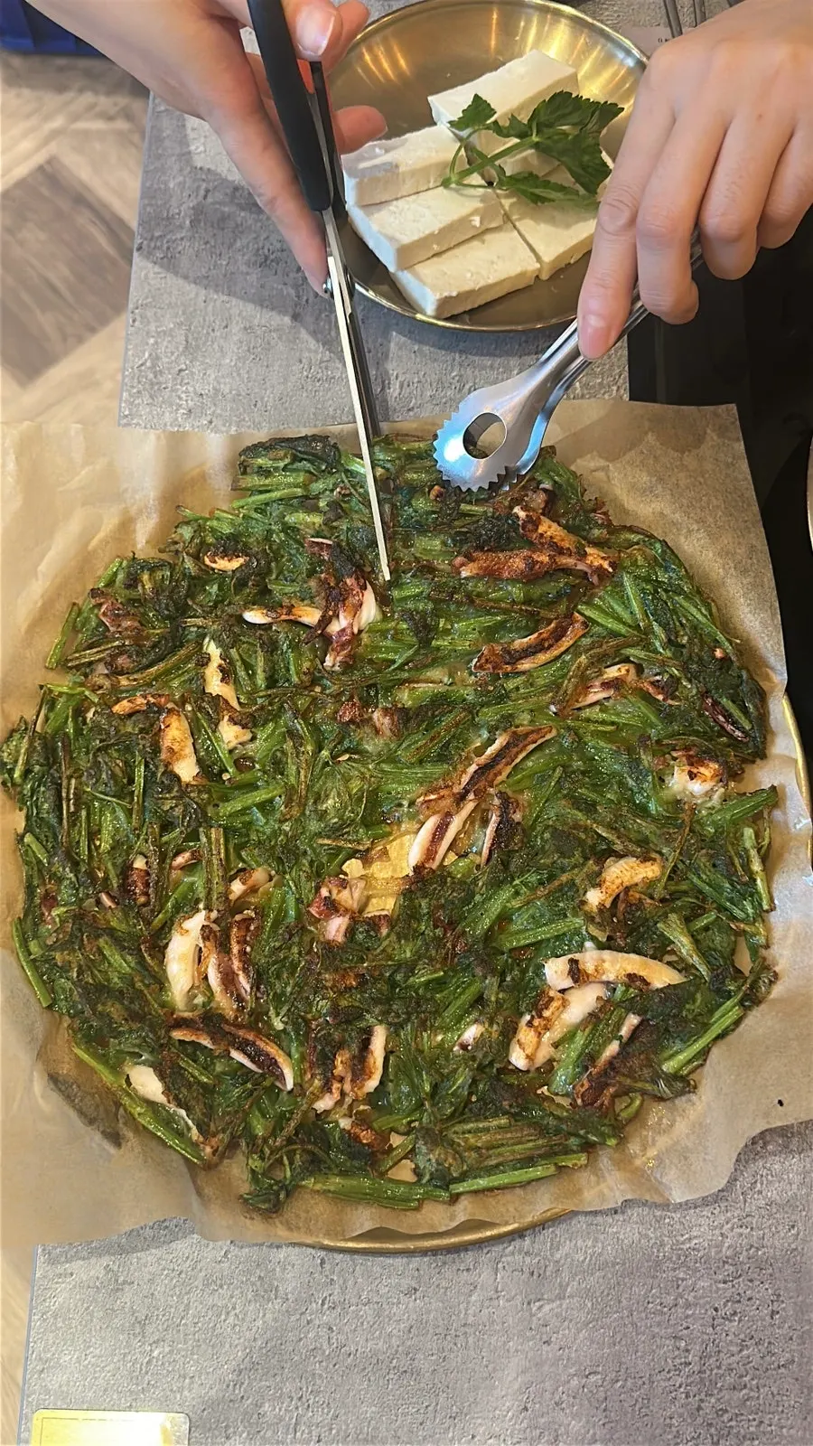Warm squid and minari jeon