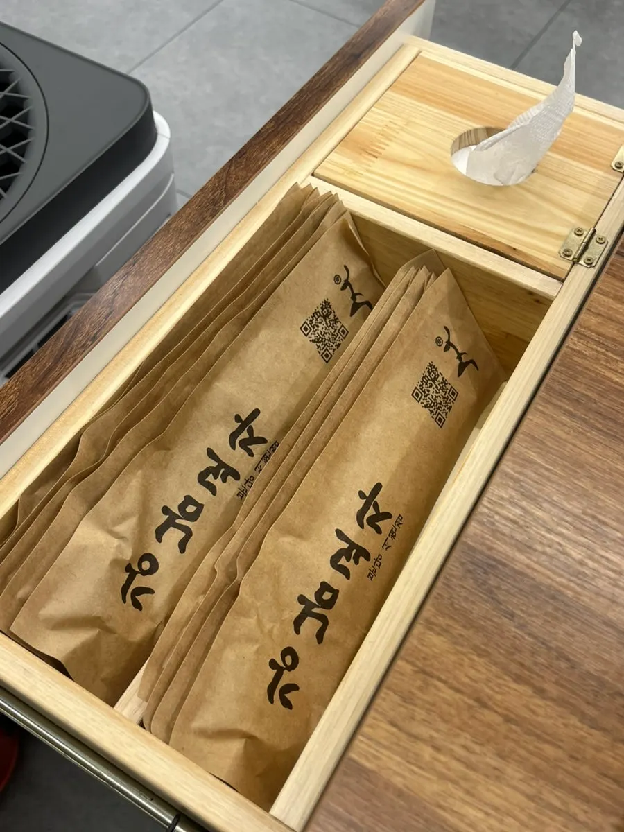 續盤享用的江南餃子泡菜