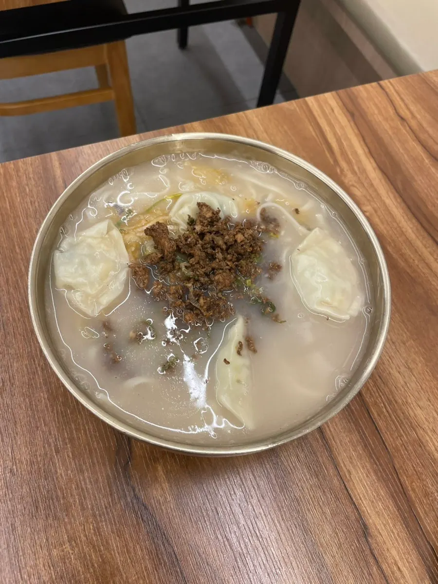칼국수와 얼큰칼국수, 교자만두 주문 관련 사진