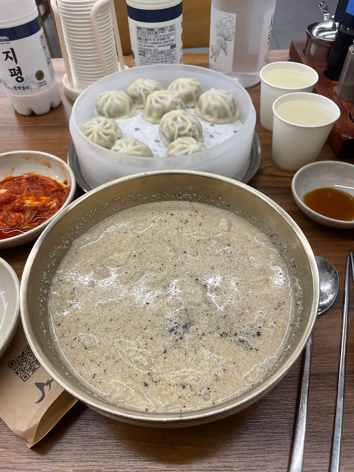 The nutty perilla broth of the sujebi