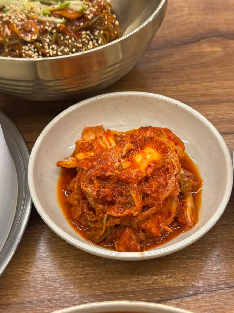 Dakgaejang and bibim guksu combination