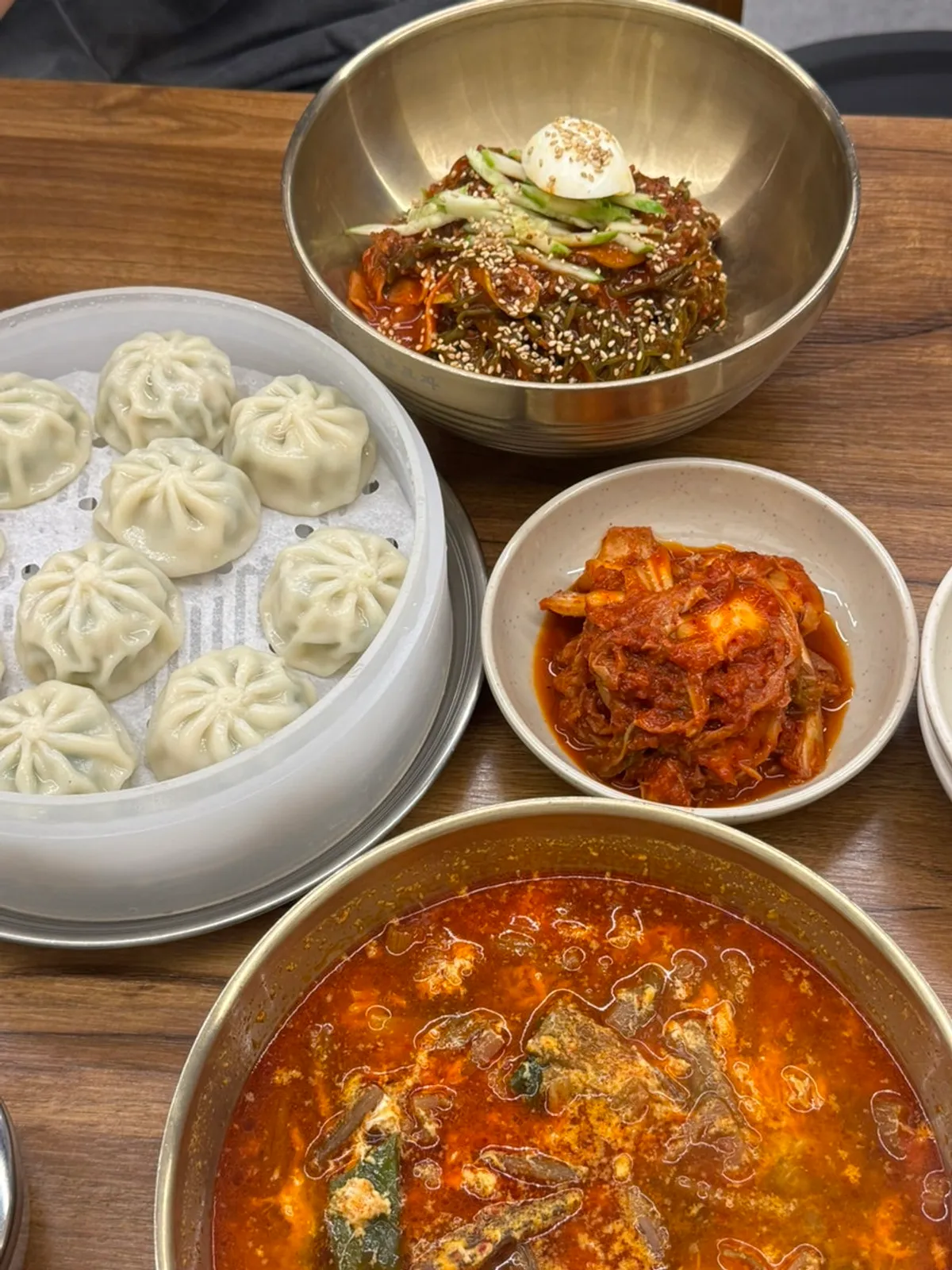 Gyoja mandu served with bibim guksu
