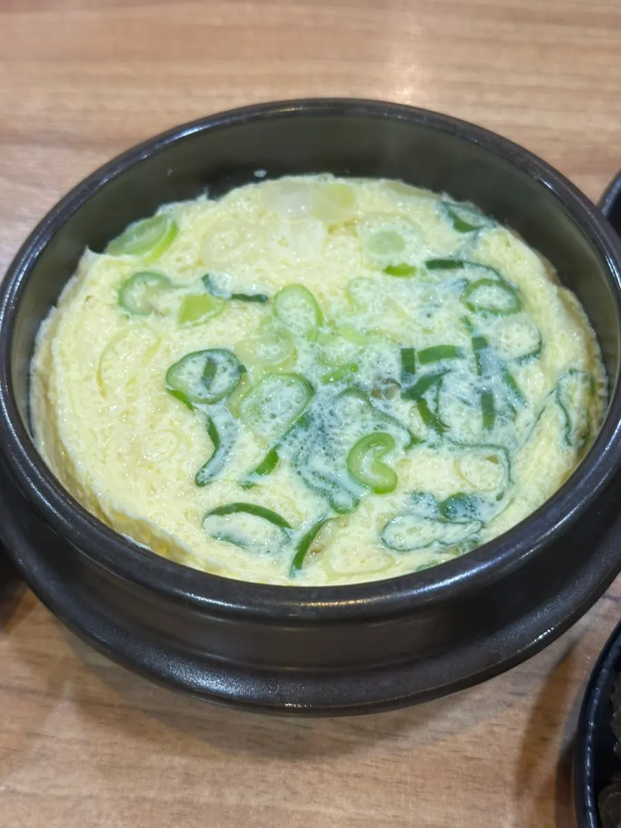 포슬포슬한 계란찜 한 숟가락