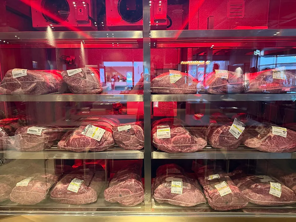 Beef aging room at Sutbul Seonghwa