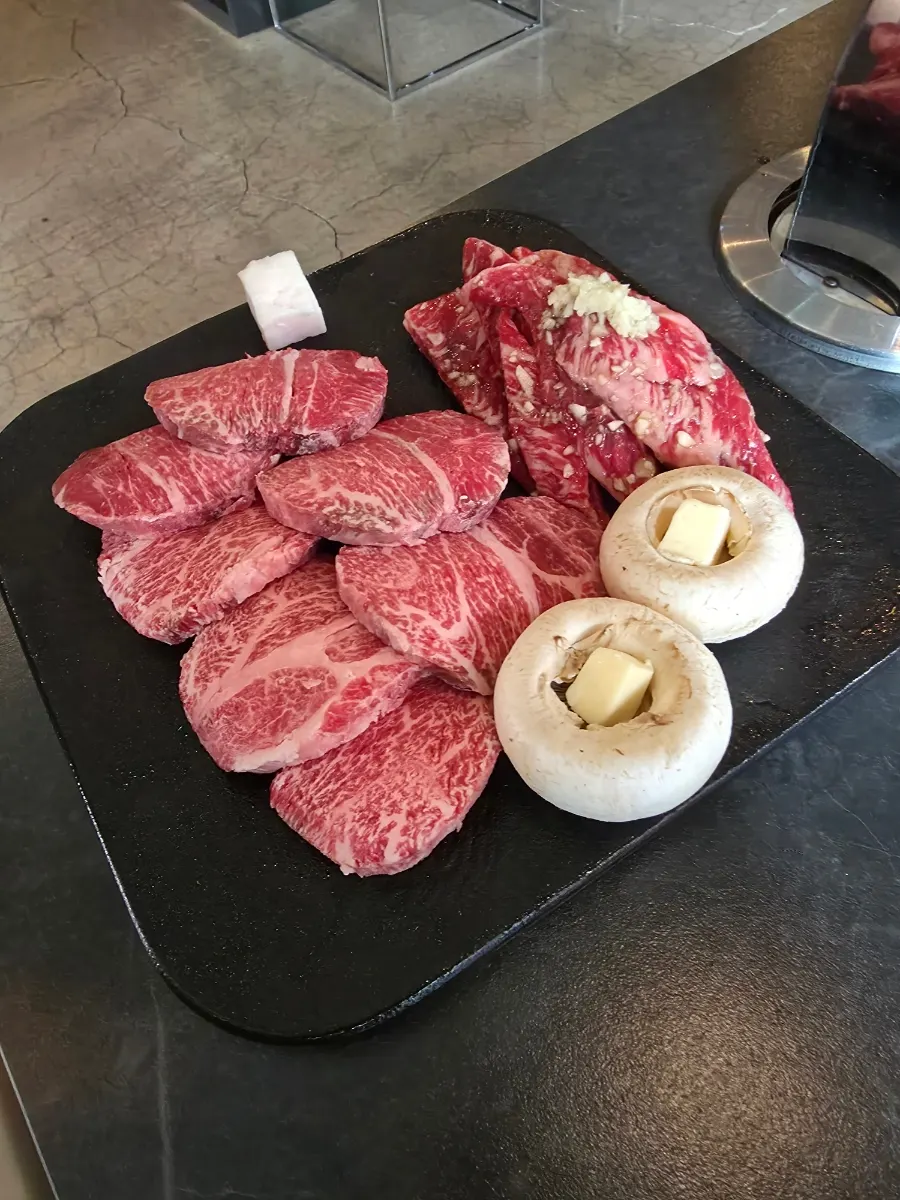 Exterior of Sutbul Seonghwa, a Korean BBQ restaurant near Seokchon Station