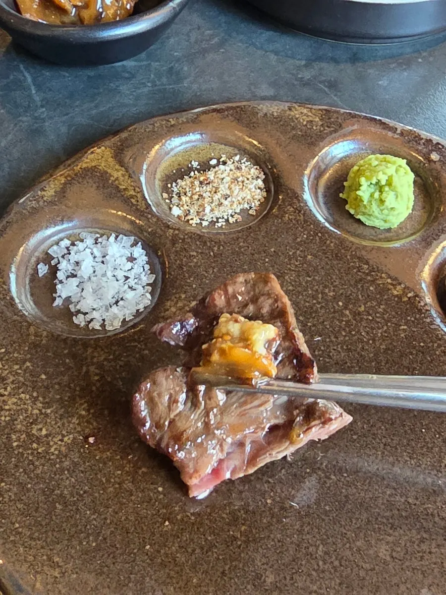 Seonghwa sirloin topped with wholegrain mustard