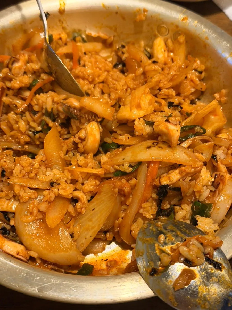Squid rice bowl mixed together with sauce