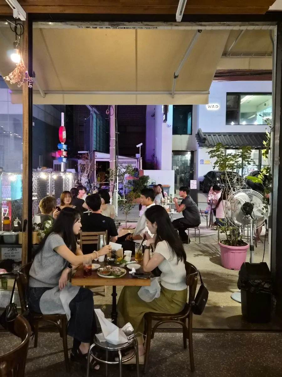 Outdoor-style bar for a second stop and late-night snacks