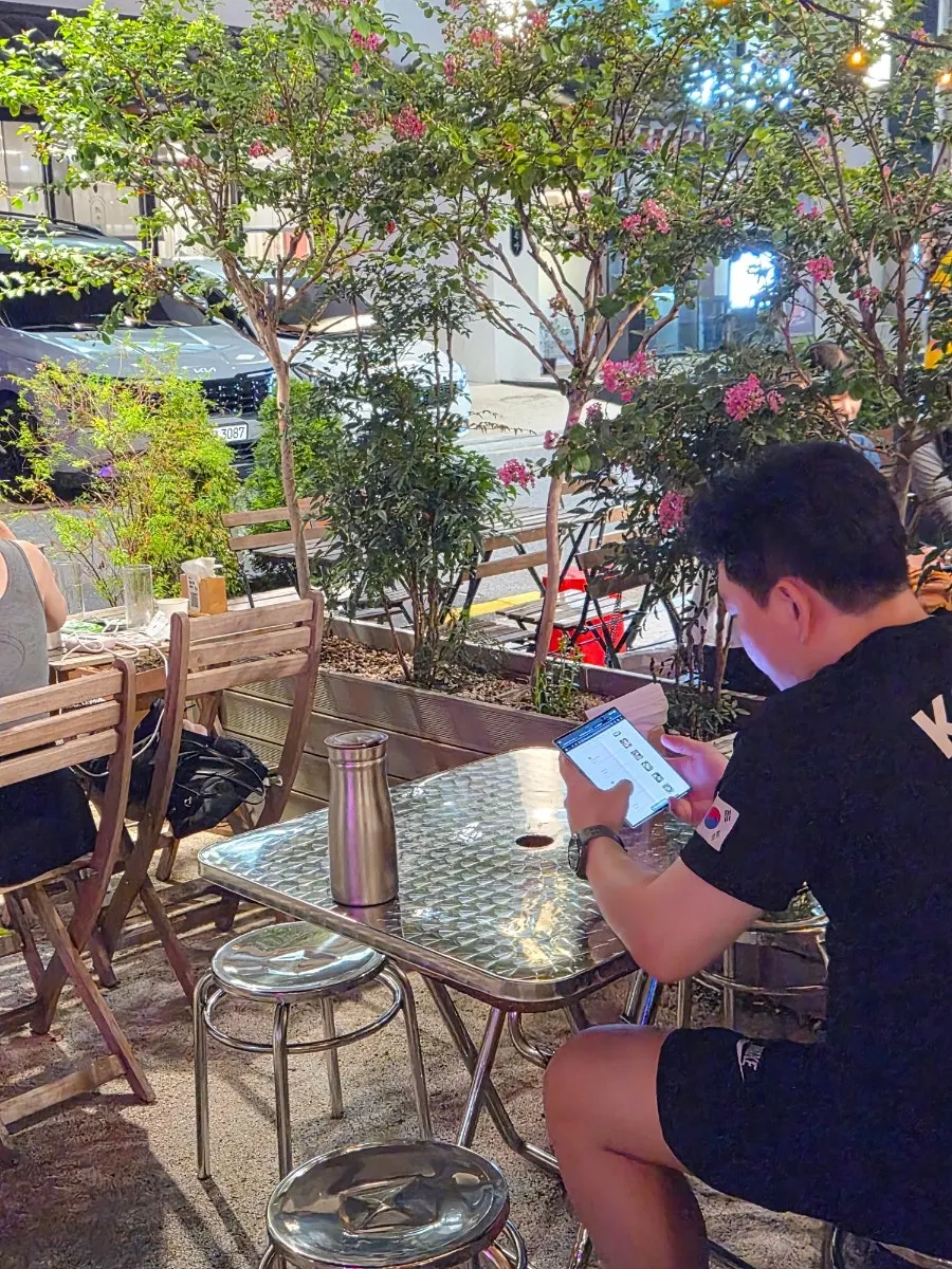 Late-night outdoor-style bar on Friday and Saturday