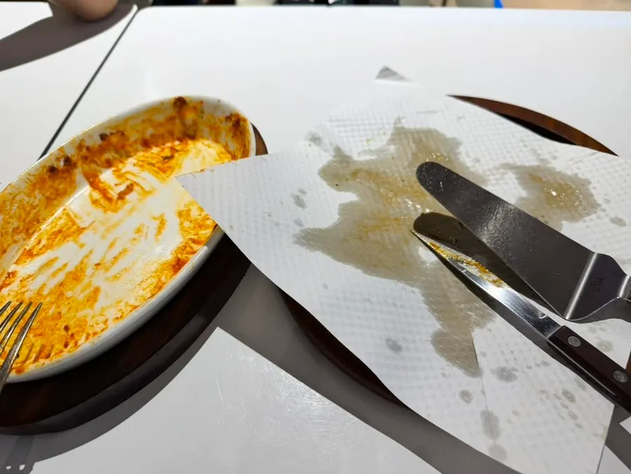 식사를 마친 테이블
