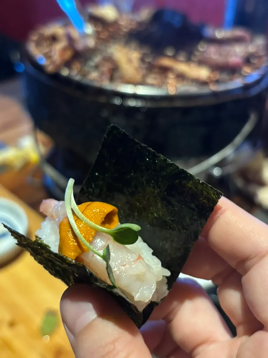 Sweet shrimp and uni gimssam
