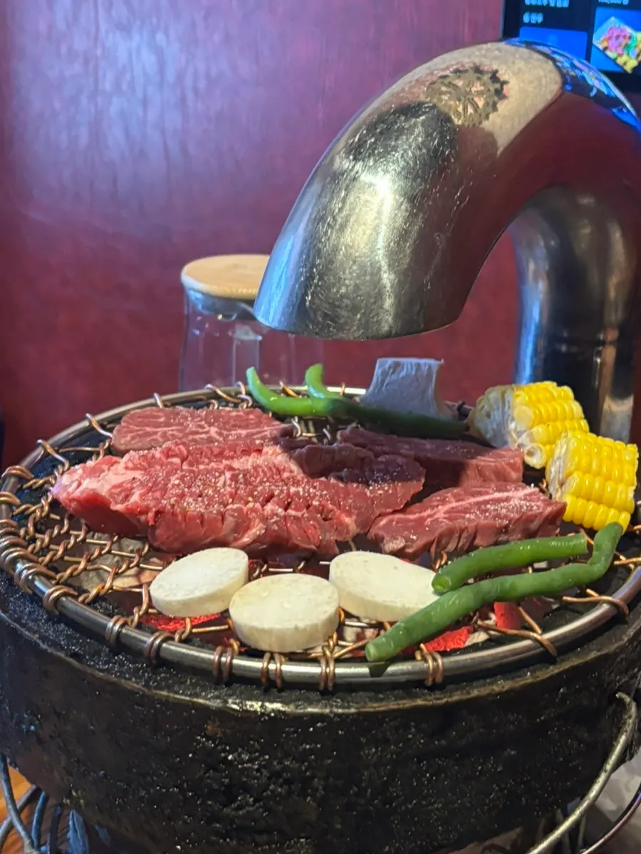 Yakiniku meal in a private room