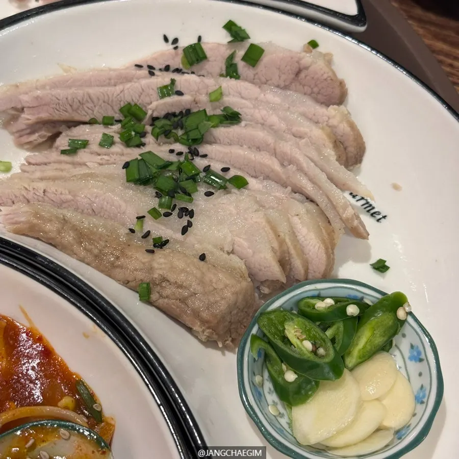 Haemul-jjim with monkfish, mussels and bean sprouts
