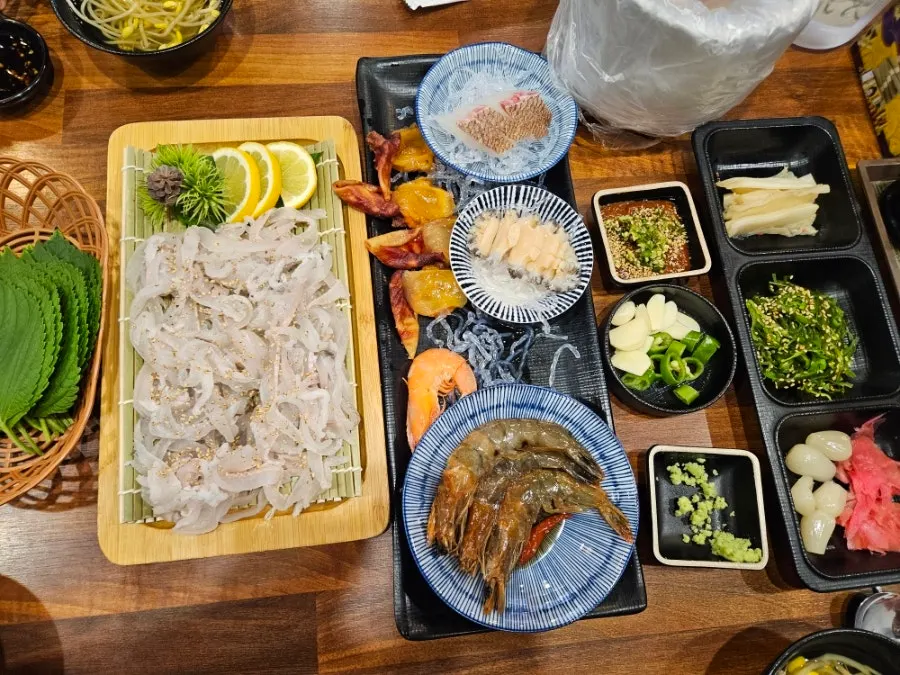 Long-cut flatfish sashimi