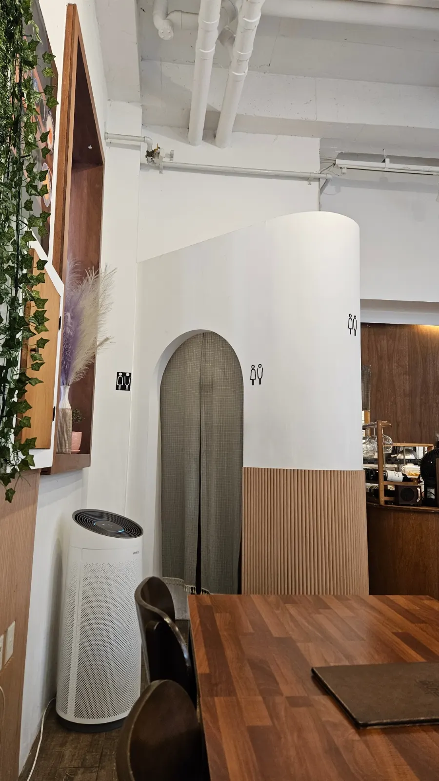 Amenity area inside Seoreojeong Munji Branch
