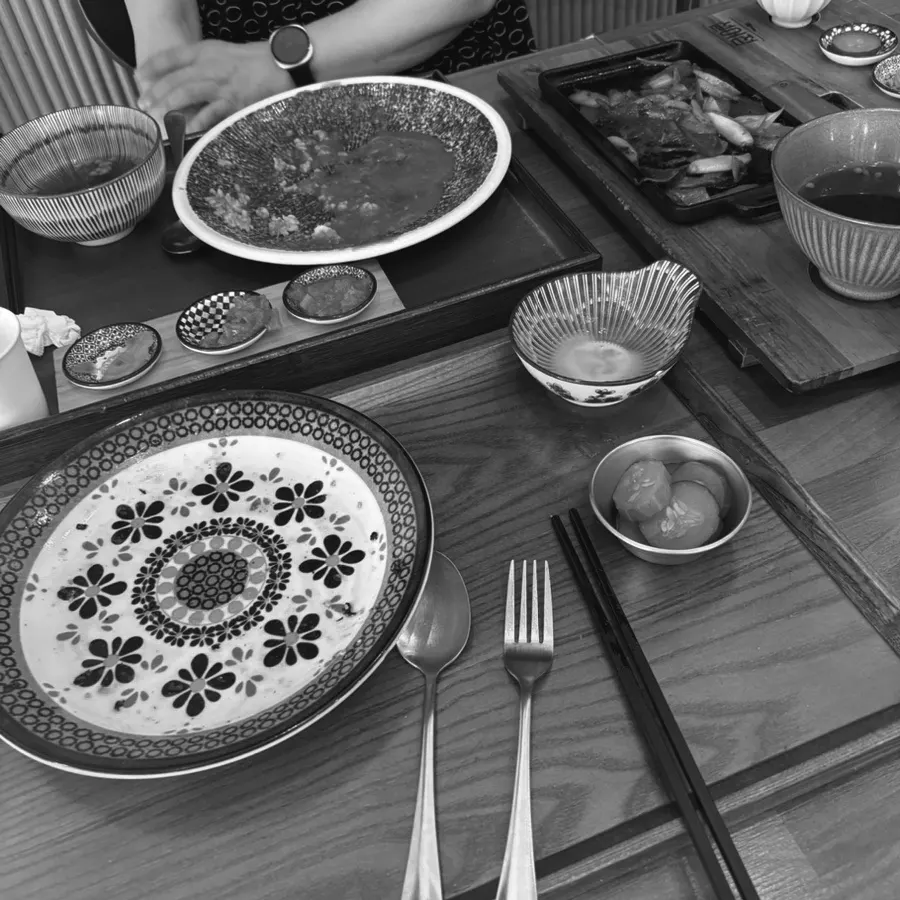 An emptied kimchi plate