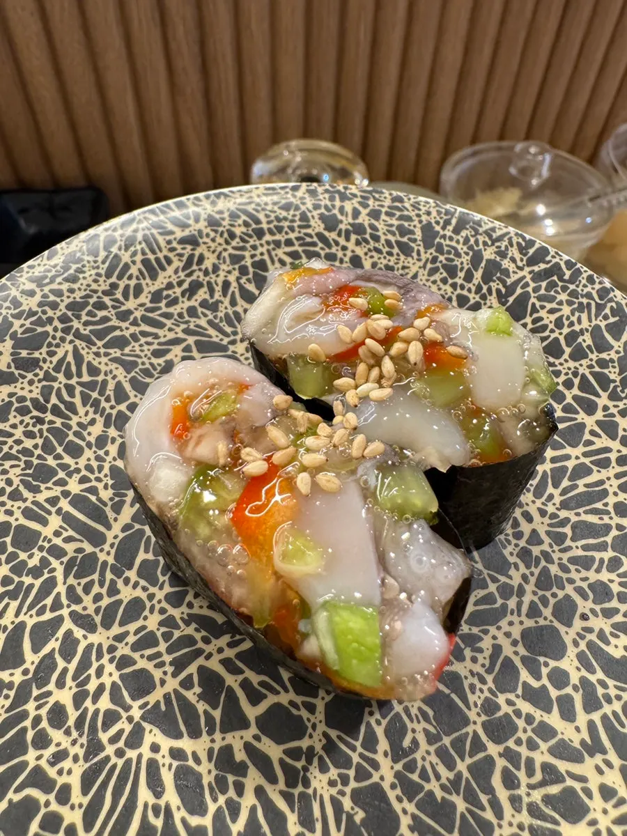 Taco wasabi gunkan sushi