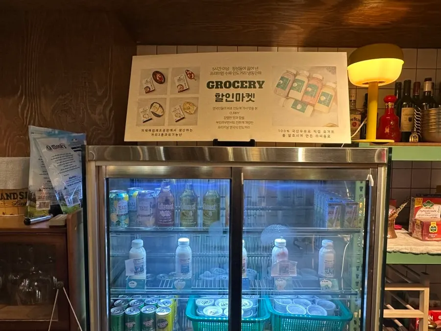 CURRY146江南店店內走道