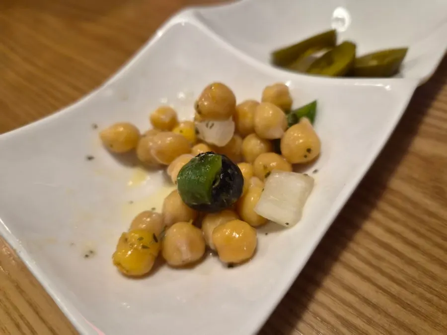 Chickpeas and pickles side dish