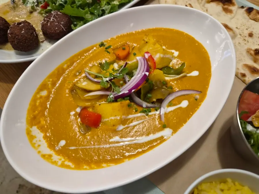 Salad menu served with naan