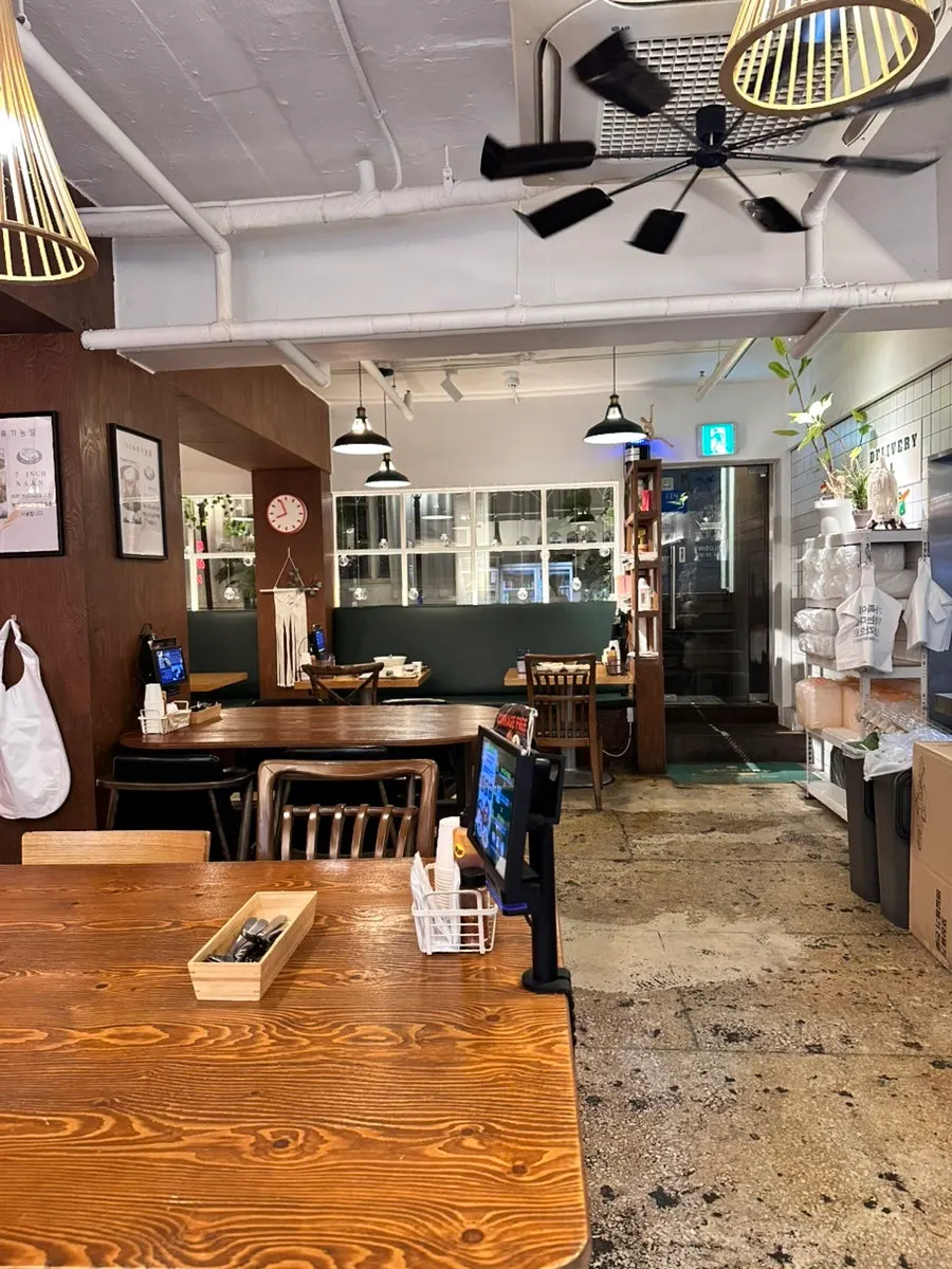 커리146 강남점 매장 입구