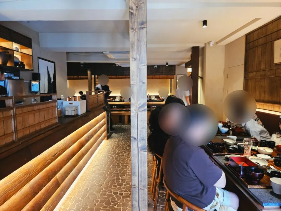만목 긴 테이블 좌석