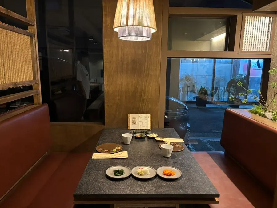 Large group seating at Manmok suitable for team dinners