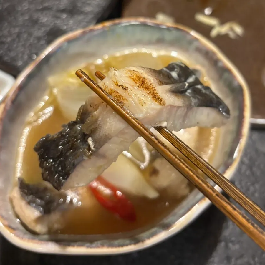 Manmok's eel nabe packed with plump eel