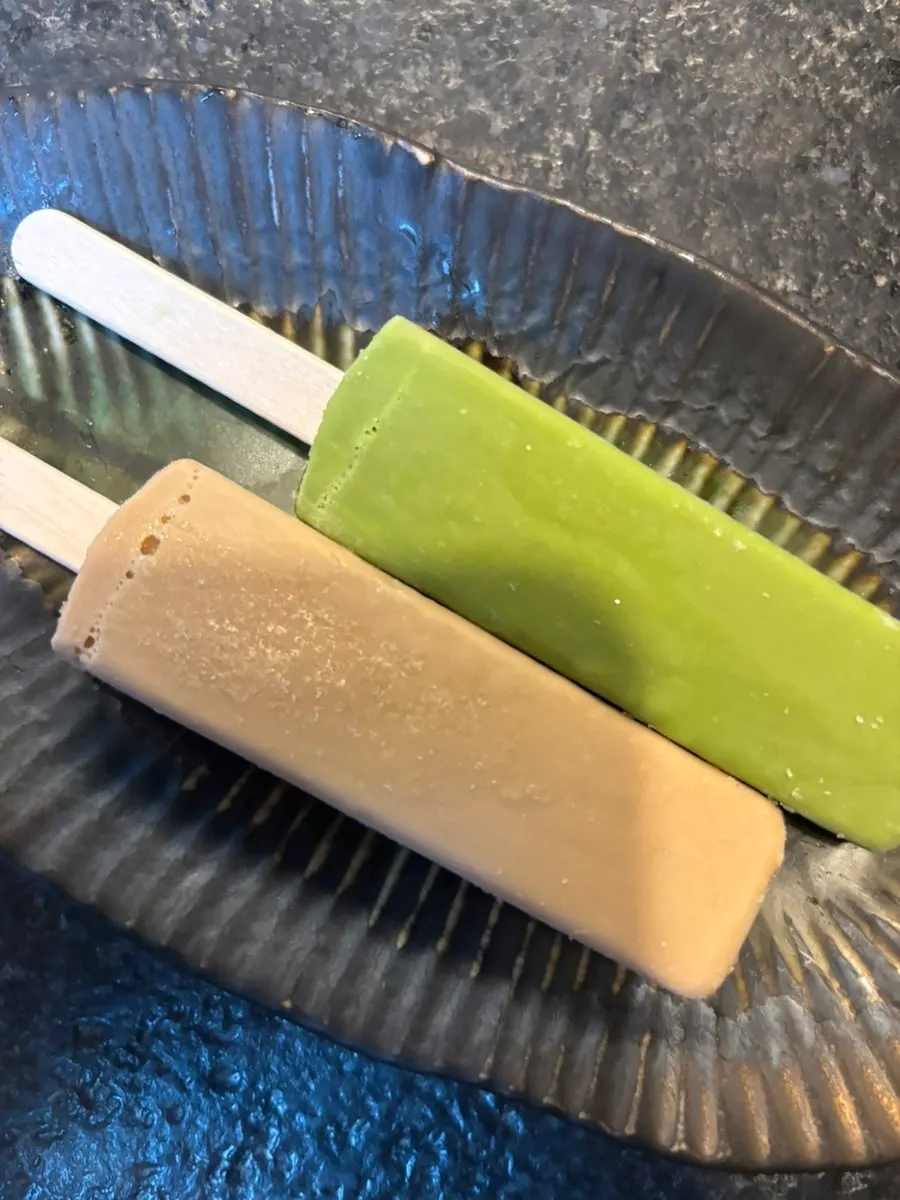 Matcha and hojicha ice cream dessert