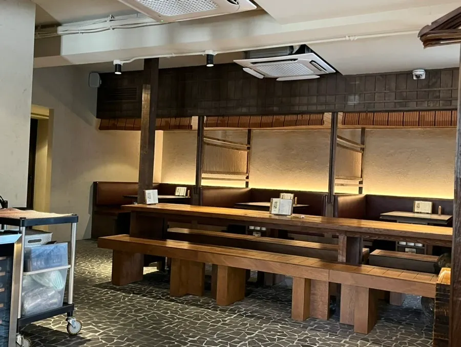 Ambiente de los asientos dentro de Manmok