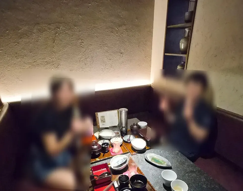 가족과 함께한 만목 점심 식사 자리