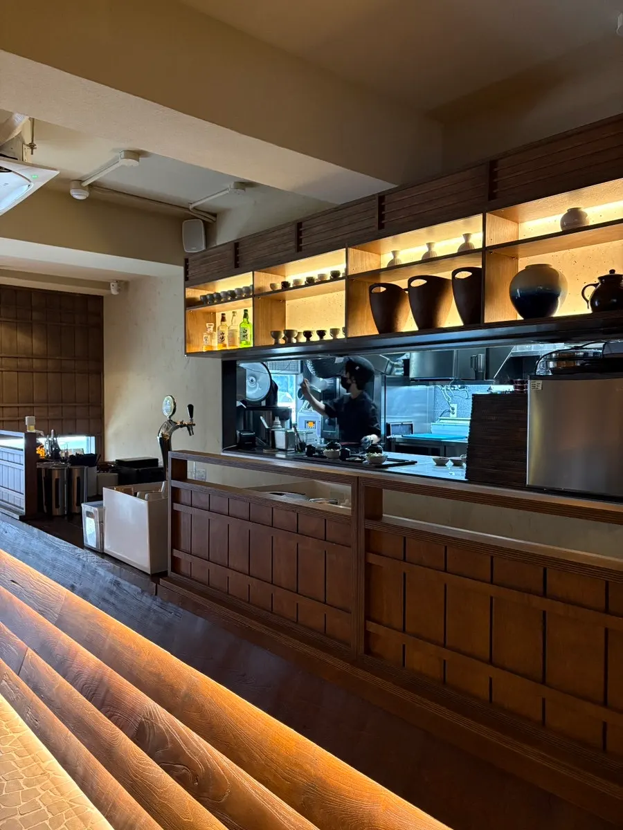 Restaurant interior decorated in Japanese-style colors